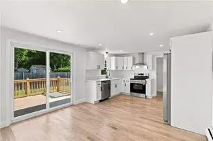 62 Drybrook Rd, Warwick, RI 02889 - Photo 9
