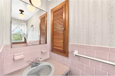 60 Birchwood Drive, Cranston, RI 02920 - Photo 17