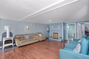 9 Burdick Ave, Newport, RI 02840 - Photo 17