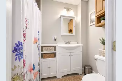 277 Sayles Avenue, Pawtucket, RI 02860 - Photo 9