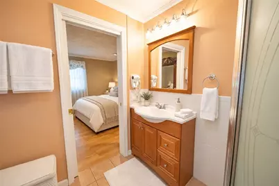 230 Oaklawn Avenue, Cranston, RI 02920 - Photo 13