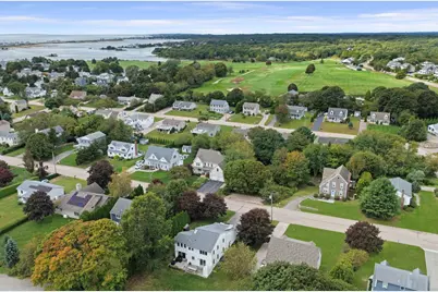 34 Clifford Drive, Westerly, RI 02891 - Photo 3