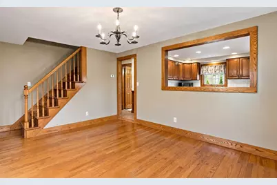11 Pine Crest Drive, East Providence, RI 02915 - Photo 9