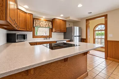 11 Pine Crest Drive, East Providence, RI 02915 - Photo 5