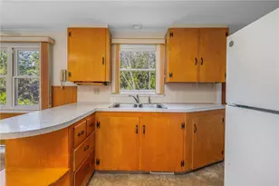 103 Amanda St, Cranston, RI 02920 - Photo 11