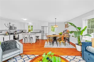 16 Liane Dr, Woonsocket, RI 02895 - Photo 9