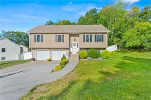 16 Liane Dr, Woonsocket, RI 02895 - Photo 1