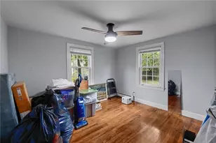 33 Betsy Williams Dr, Warwick, RI 02889 - Photo 9