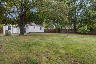 33 Betsy Williams Dr, Warwick, RI 02889 - Photo 27