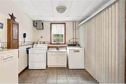 423 Buxton Street, North Smithfield, RI 02896 - Photo 27