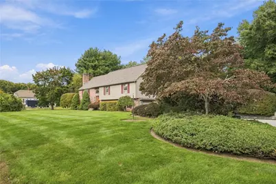 423 Buxton Street, North Smithfield, RI 02896 - Photo 3