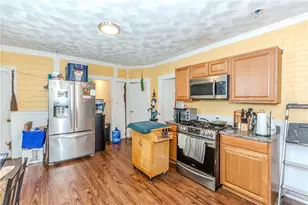 376 Cumberland Hill Rd, Woonsocket, RI 02895 - Photo 13
