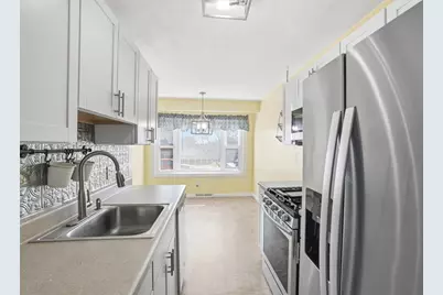 200 Heroux Boulevard #205, Cumberland, RI 02864 - Photo 9