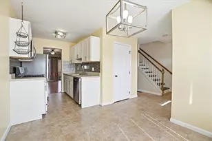200 Heroux Blvd, Cumberland, RI 02864 - Photo 7