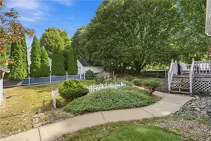 1040 Greenwich Ave, Warwick, RI 02886 - Photo 29