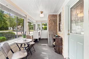 1040 Greenwich Ave, Warwick, RI 02886 - Photo 17
