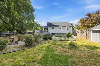 1040 Greenwich Avenue, Warwick, RI 02886 - Photo 31