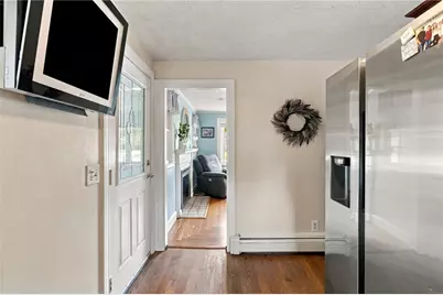 1040 Greenwich Avenue, Warwick, RI 02886 - Photo 7