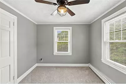 1040 Greenwich Avenue, Warwick, RI 02886 - Photo 15