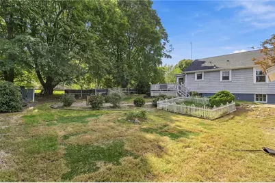1040 Greenwich Avenue, Warwick, RI 02886 - Photo 37