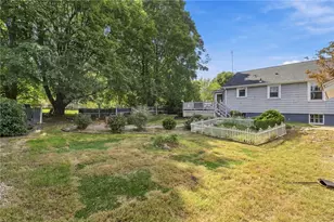 1040 Greenwich Ave, Warwick, RI 02886 - Photo 37