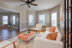 18 Meader St, Providence, RI 02909 - Photo 7