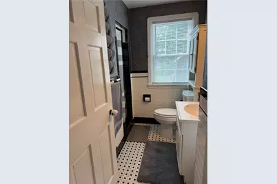 288 Chapmans Avenue, Warwick, RI 02886 - Photo 13