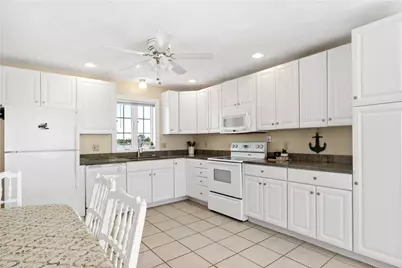 980 Matunuck Beach Road, South Kingstown, RI 02879 - Photo 5