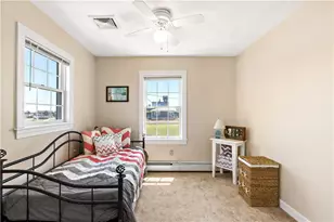980 Matunuck Beach Rd, South Kingstown, RI 02879 - Photo 19