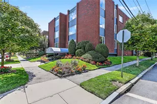 30 Blackstone Blvd, Providence, RI 02906 - Photo 1