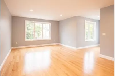84 Coggeshall Street, Providence, RI 02908 - Photo 15
