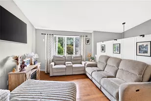 6 Raymond Dr, Johnston, RI 02919 - Photo 9