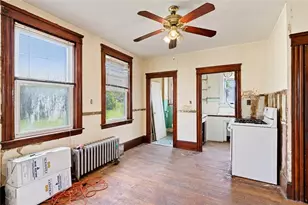 11 Grand View St, Providence, RI 02906 - Photo 7