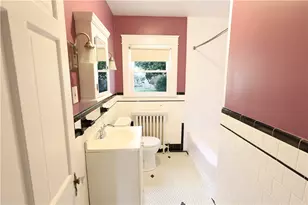 43 Admiral Kalbfus Rd, Newport, RI 02840 - Photo 13