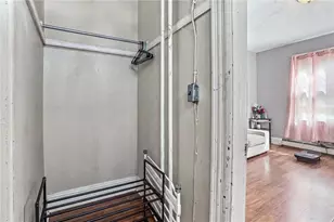 51 Hall St, Providence, RI 02904 - Photo 7