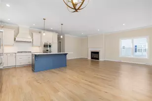 633 S Shore Village Blvd, South Kingstown, RI 02879 - Photo 9