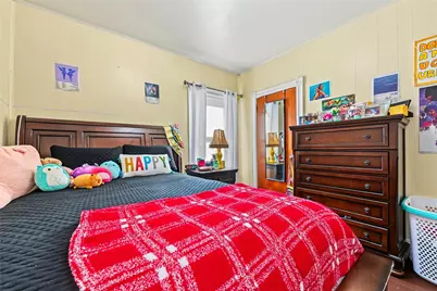 7 Williams Street, Pawtucket, RI 02860 - Photo 13