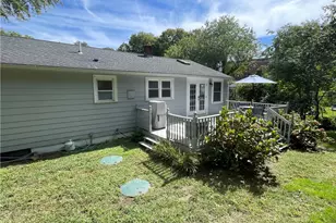 25 Waite Ct, North Kingstown, RI 02852 - Photo 3