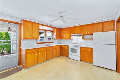 19 Beaumont Street, East Providence, RI 02916 - Photo 13