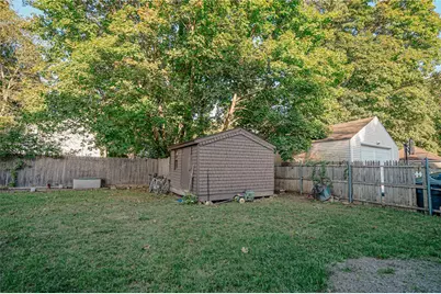 133 Roger Williams Avenue, East Providence, RI 02916 - Photo 5