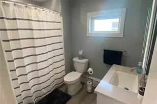 11 S Baptist St, Newport, RI 02840 - Photo 11