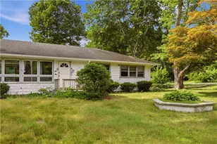 1639 Bulgarmarsh Rd, Tiverton, RI 02878 - Photo 3