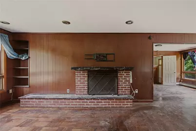 1639 Bulgarmarsh Road, Tiverton, RI 02878 - Photo 9