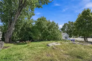37 Newell St, West Warwick, RI 02893 - Photo 47