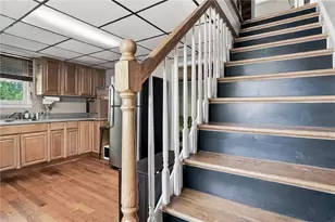 37 Newell St, West Warwick, RI 02893 - Photo 3