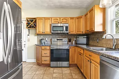 19 Anoka Road, Warwick, RI 02888 - Photo 5