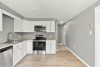 52 Nancy Street #7, Providence, RI 02909 - Photo 5