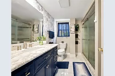 37 Old Oak Avenue, Cranston, RI 02910 - Photo 9