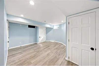 37 Old Oak Avenue, Cranston, RI 02910 - Photo 33