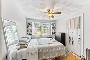 41 Rochambeau Ave, Providence, RI 02906 - Photo 43